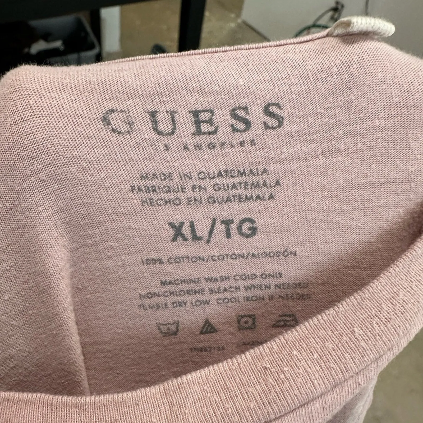 Guess Men’s Tee Shirt