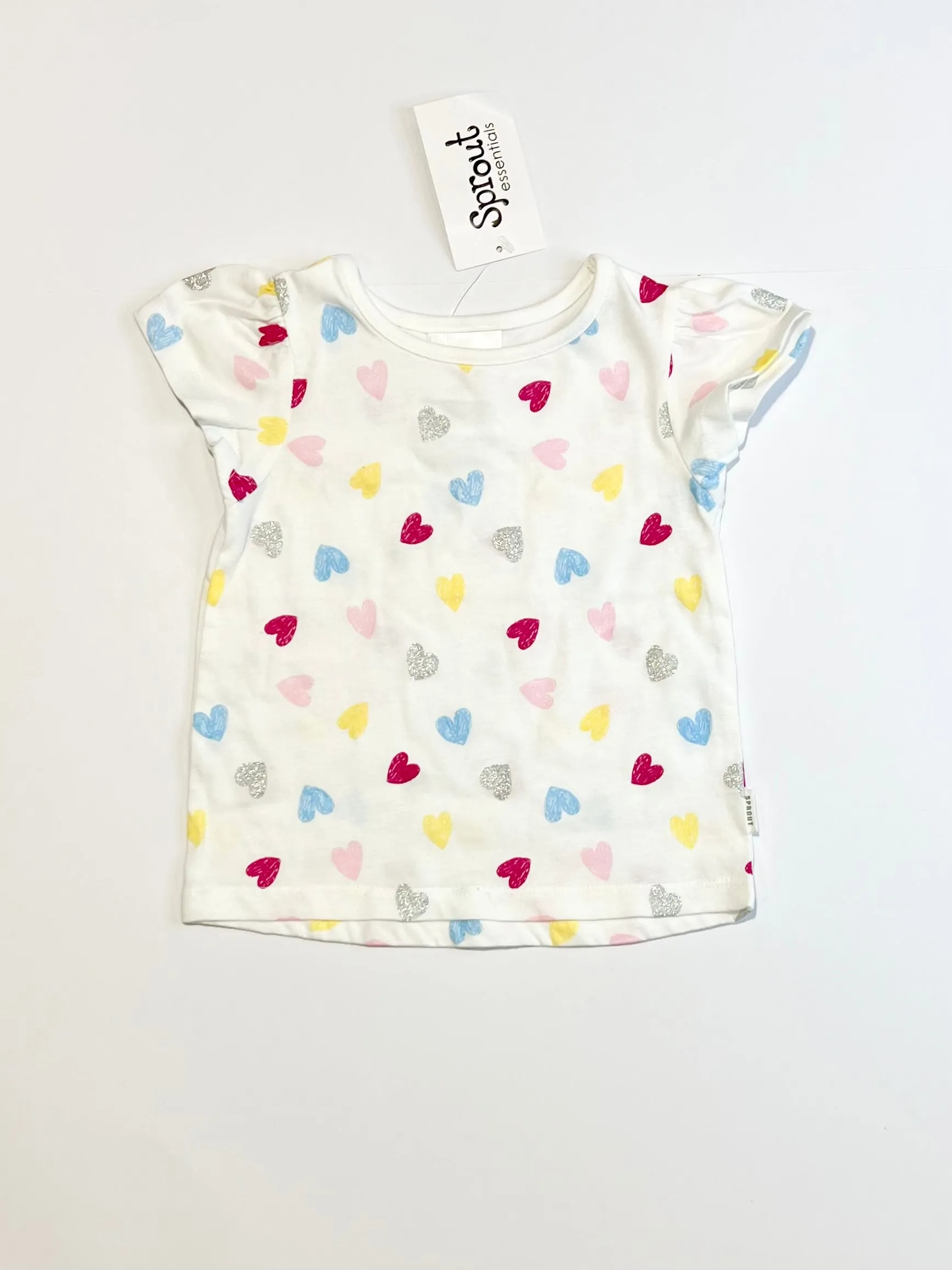 Hearts tee brand new - Size 00
